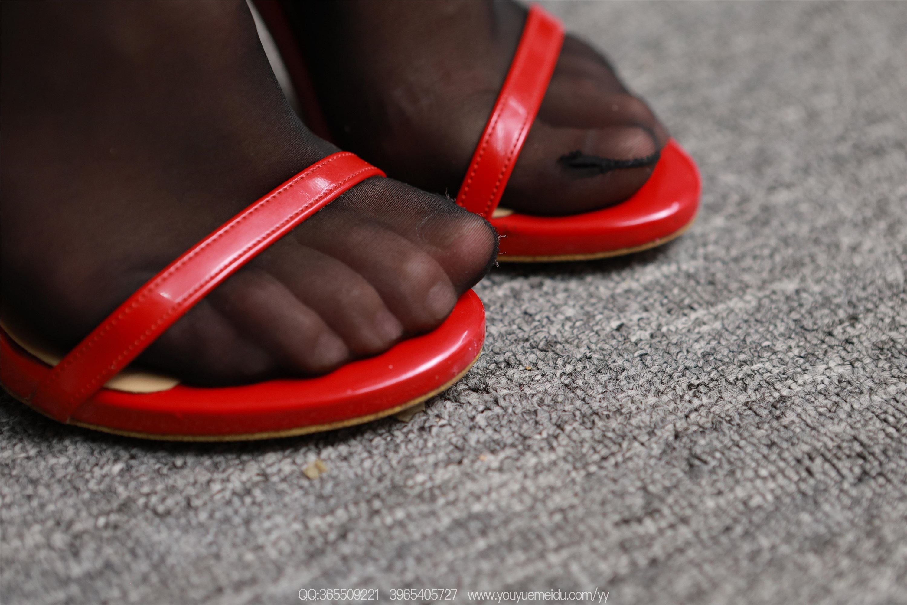 IESS异思趣向  2025.10.05 丝享家 2176 秋秋《低胸背心》